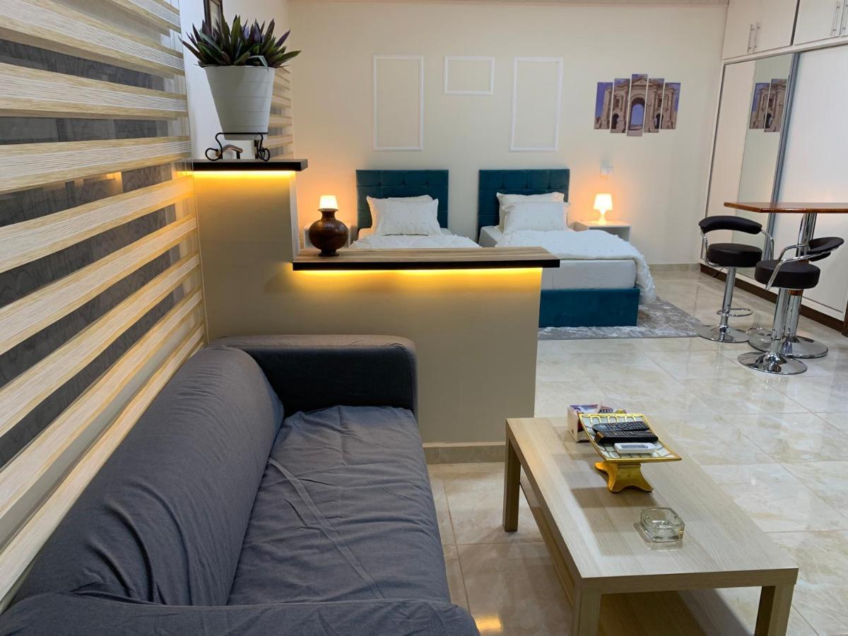 Tayoon Host Apartment Jarash Exterior photo