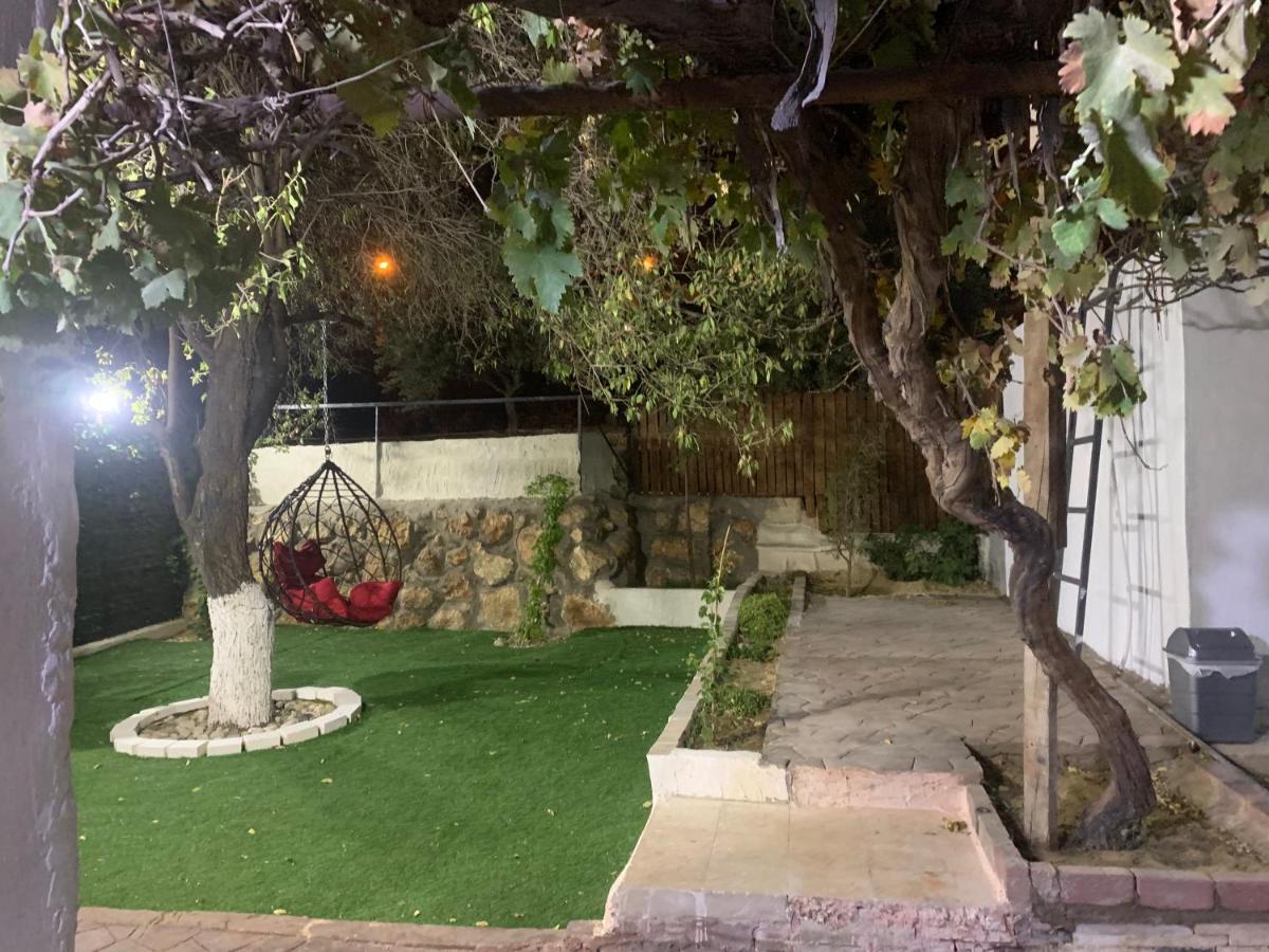 Tayoon Host Apartment Jarash Exterior photo