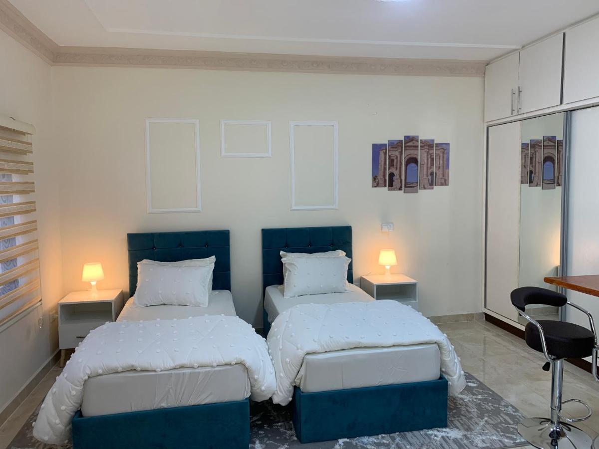 Tayoon Host Apartment Jarash Exterior photo